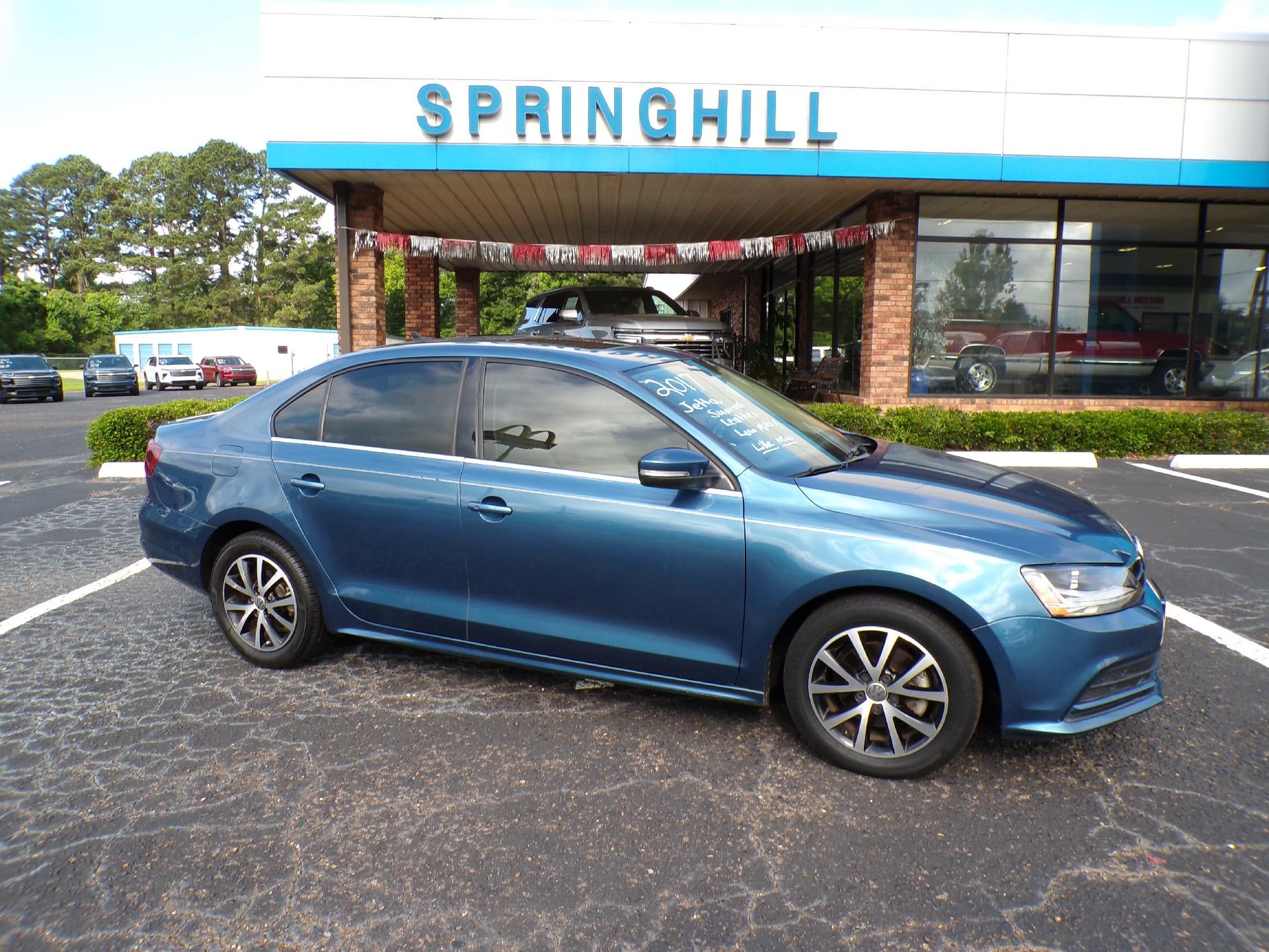 2017 Volkswagen Jetta 1.4T SE in Blue — front three-quarter view